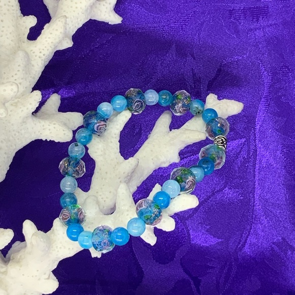 Handcrafted Lampwork and Cracy Lace Bead Stretch Bracelet - Picture 2 of 16